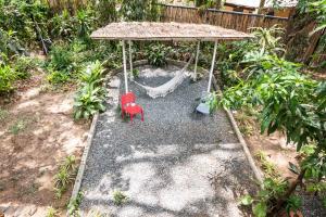 JIVA Nest Self-Service Tiny Home in Rainforest Nest with Kitchen - WiFi, Monkeys, Bats!