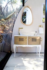 De Nest - Clear Glass Tree Cabin