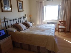 Spacious Villa Lara Estoi with heated pool