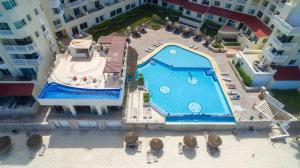 Cancun plaza frente al mar