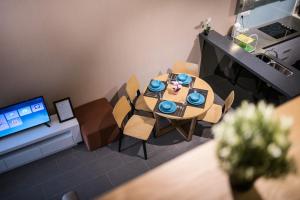 Bangsar LRT Suites EST by LSA
