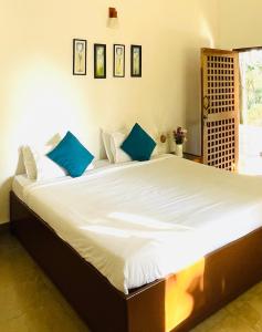 The Hideaway Hosur by evaddo