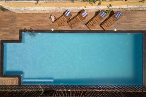 Newly Renovated-Farm Villa -6BHK with Pool & Turf