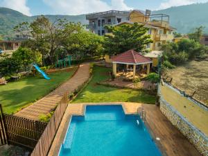 Newly Renovated-Farm Villa -6BHK with Pool & Turf