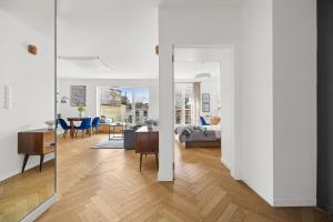 Silver House by Praia Apartments