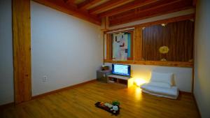 gongju dalbicjeongweon hanog pensyeon