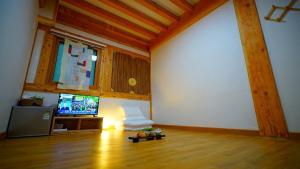 gongju dalbicjeongweon hanog pensyeon