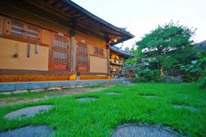 Hanok Gotaek Goeul