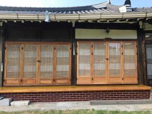 Jeonju Hanok Sanminjae Pension