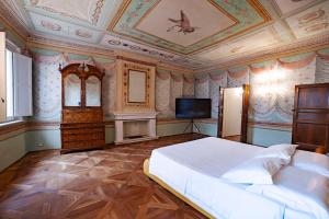 Urbino Apartments - Palazzo Paltroni Suite