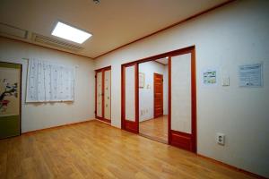 Jeonju Hanok Maeul Dongrakwon Hanok Hotel