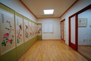 Jeonju Hanok Maeul Dongrakwon Hanok Hotel