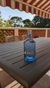 Grande Maison avec piscine, parking et wifi