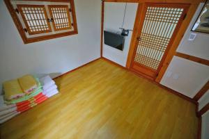 Jeonju Pungnamheon Hanok Stay