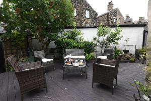 Harrogate Central Suite - 4 double bedrooms -Harrogate Holiday Apartments