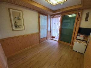 Jeonju Cheongnaru Pension