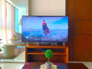 Mactan Newtown - New Modern Condo with Ocean View