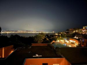 Appartements Riviera Azur sea view, swimming pool, jacuzzi : photos des chambres