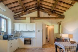 Cottage Monti Pet Friendly With Shared Pool