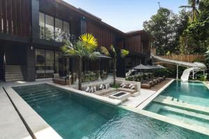 Villa Tropical Paradise by BaliSuperHost