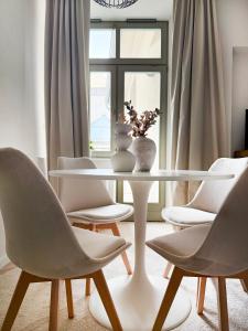 Studio Premium with Air Conditioning for couples in the heart of Krakow, Main Square
