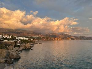 Casa Sunrisa Villa with breath taking sea and mountain view