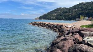 Appartements Riviera Azur sea view, swimming pool, jacuzzi : photos des chambres