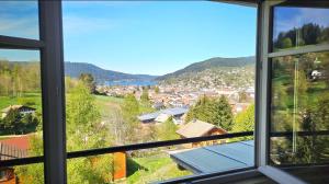 f2 VUE INCROYABLe sur lac avec jardin avec balnéo et 400m centre