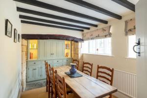 Izods Cottage