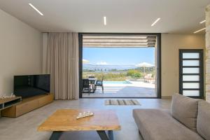 Villa Otter by PosarelliVillas