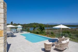 Villa Otter by PosarelliVillas