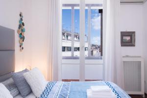 Grandi Residenze Napoli- Piazza Carità con vista