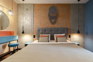 Petrovdom Apartments 03-217 in RC Rybalsky, Naberezhno-Rybalska Street, 3