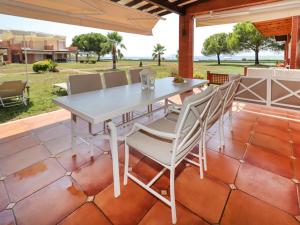 AEON Beach Villa, Tripotamos by Halkidiki Villas