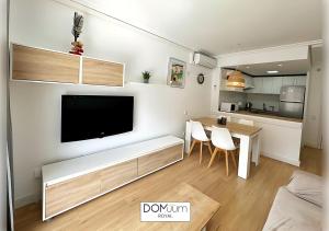 DOMuum Holidays - ROYAL DELUXE