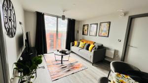 Entire Birmingham City Centre 2BR 2BA Stylish Apartment