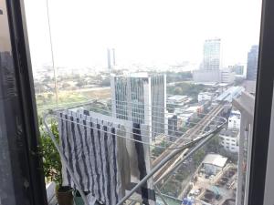 2BR Luxury Hip condo Ari, BTS