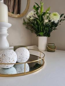 Scenic Mountain & Winelands views, Modern Design