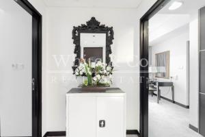 2 Bedroom in The Address Dubai Marina Mall w Marina Eye View