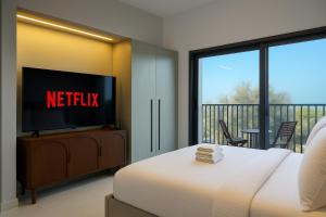 Sleek New Studio in Meydan, Fully Equipped and Spacious