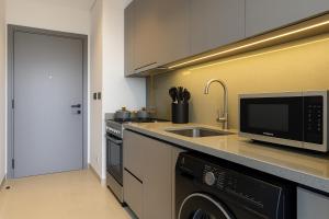 Sleek New Studio in Meydan, Fully Equipped and Spacious