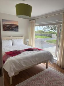 Idyllic, 5 Star Family Home with Panoramic Views, Kinvara on the Wild Atlantic Way