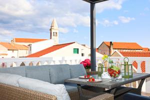 Apartmani Tri Ferala - Pakoštane - 3hvězdičkové hotely ve městě Pakoštane