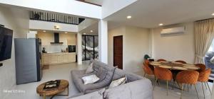 LIAM Villa Elegance and Luxe