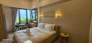 LIAM Villa Elegance and Luxe