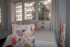 Apartamento con piscina de junio a septiembre y a 100 m de la playa