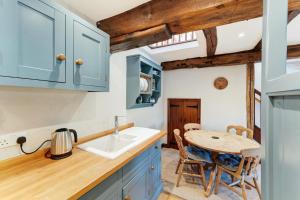 Middle Grove Cottage