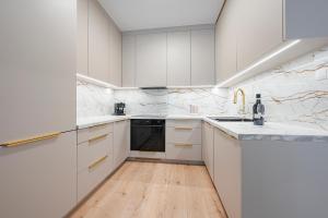 Hello Apartments Sea Salt Gdansk z ogrodkiem i prywatnym miejscem postojowym