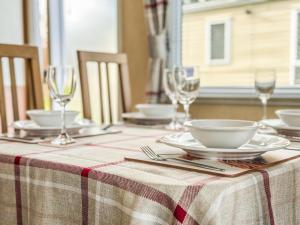 Seaside Escapes With Laura