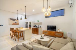 Manta Villa - Your Familys Dream Vacation Home in Ungasan